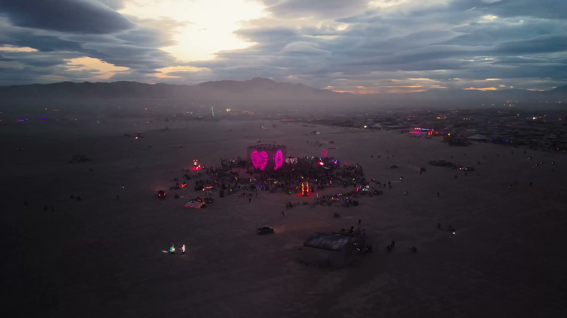 First frame of "The heart on the cube, from the air"