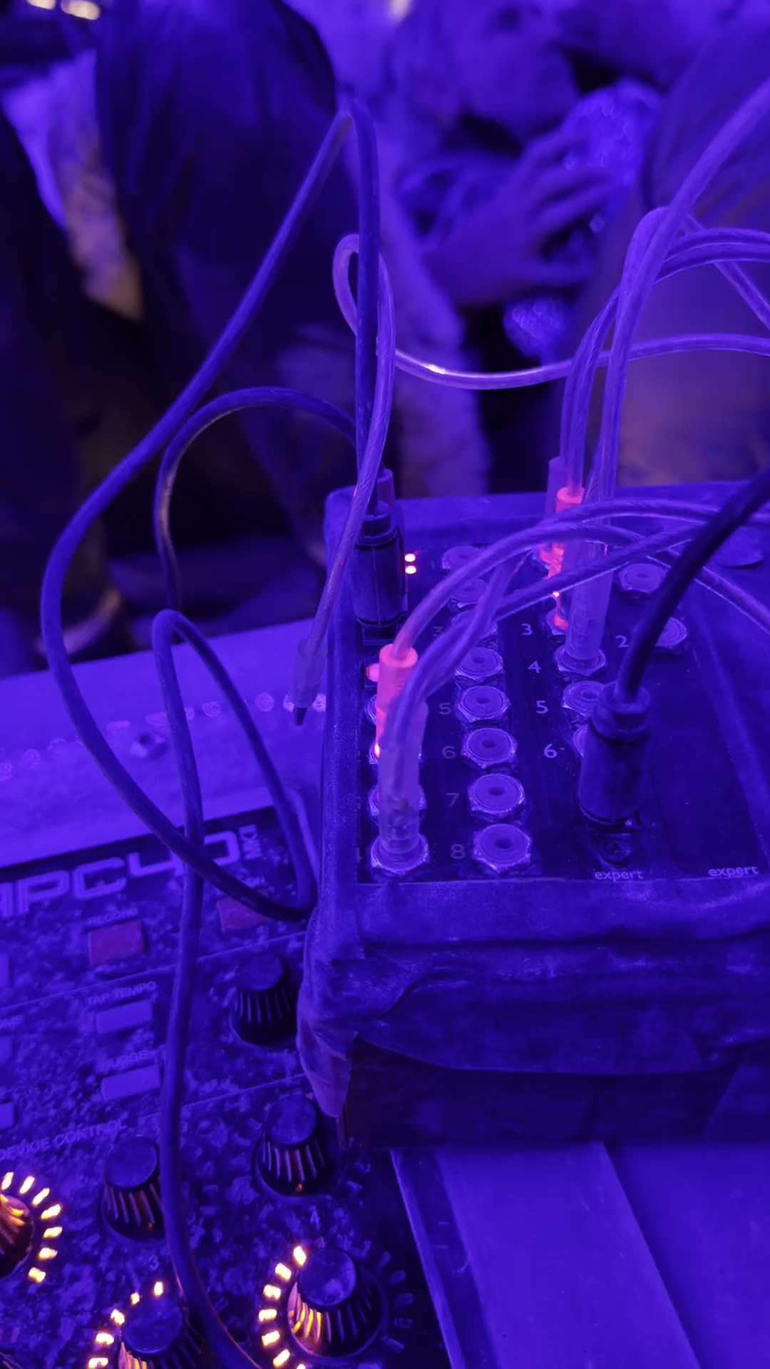 First frame of "FOSS, the cylinder"
